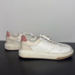 Target sneakers size 7.5